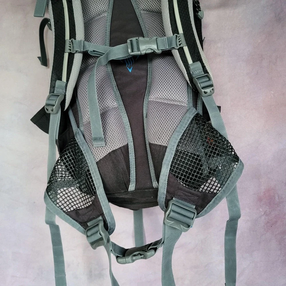 Deuter gently used